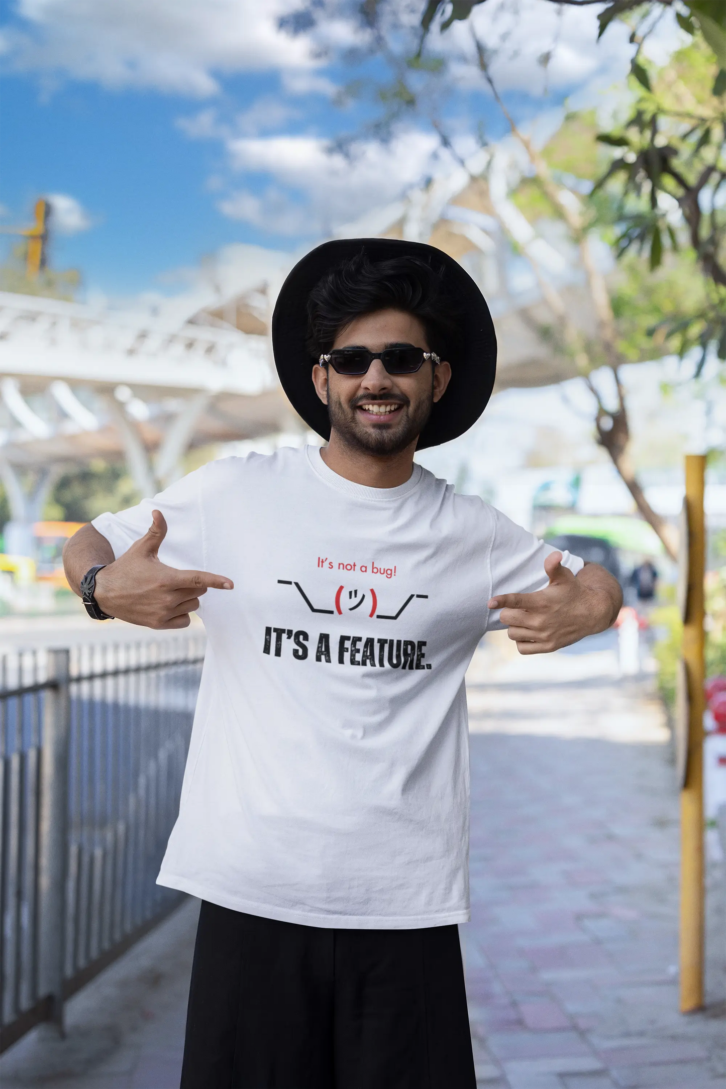 It's not a bug! It's a feature! - Unisex Classic T-Shirt DevHero India